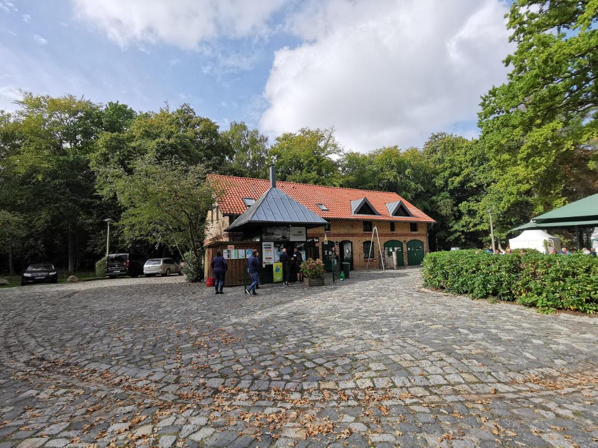 Hotel Schloesschen Sundische Wiese 青斯特 外观 照片