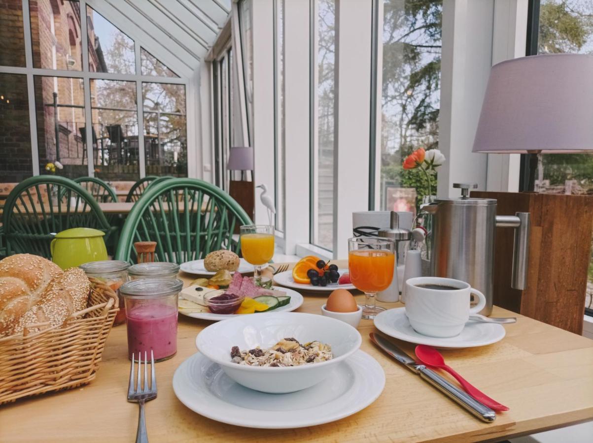 Hotel Schloesschen Sundische Wiese 青斯特 外观 照片