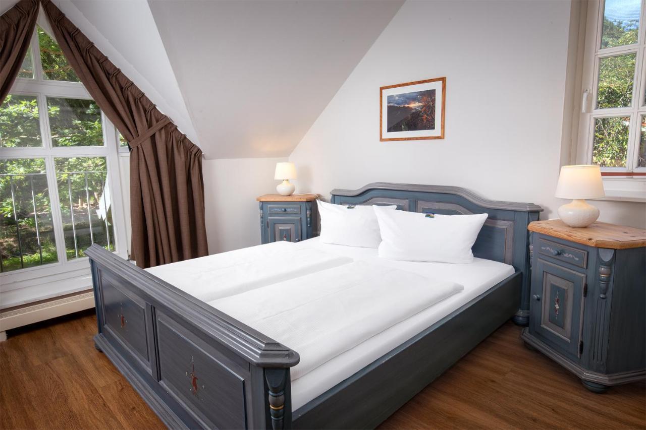 Hotel Schloesschen Sundische Wiese 青斯特 外观 照片