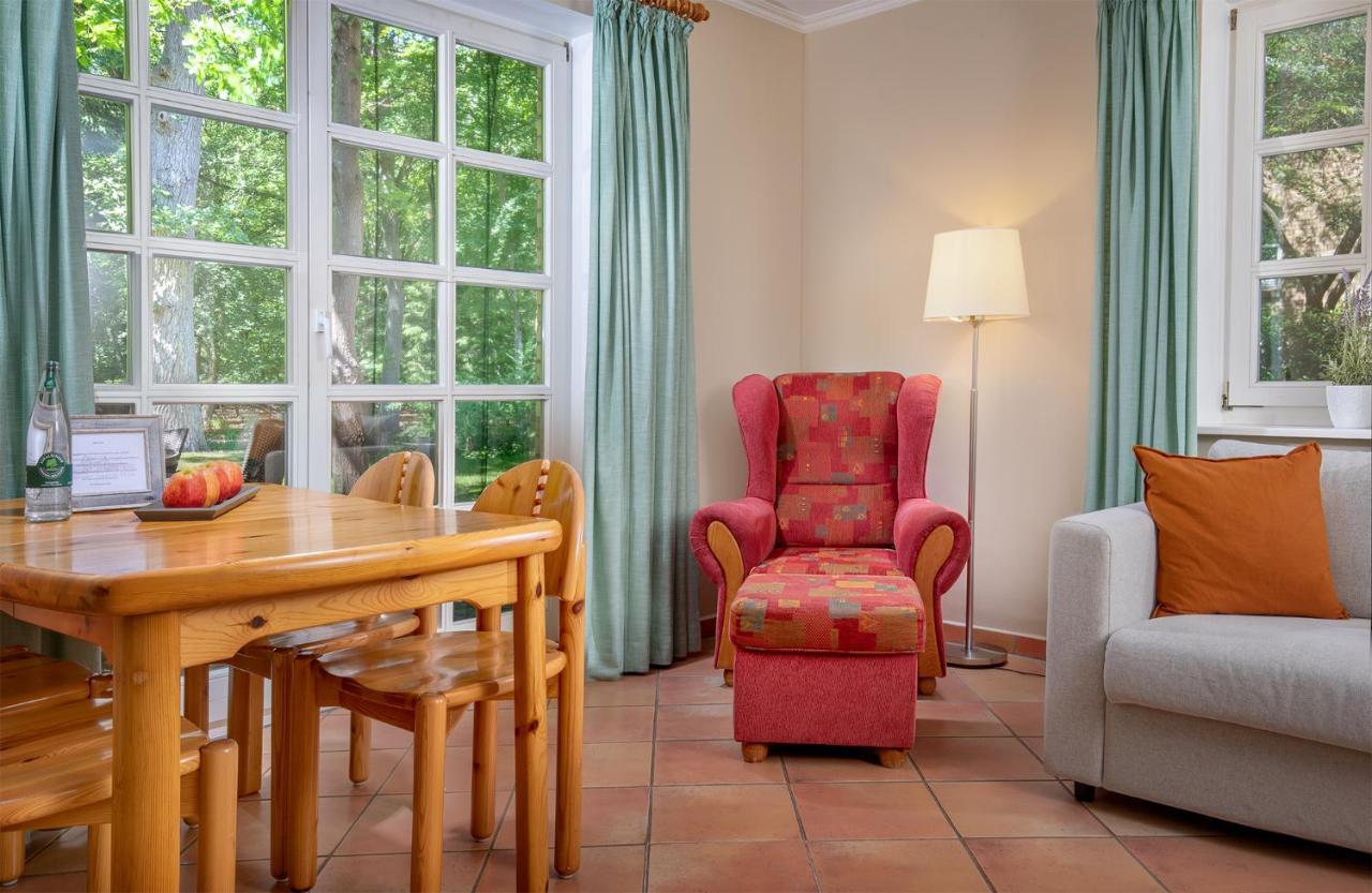 Hotel Schloesschen Sundische Wiese 青斯特 外观 照片