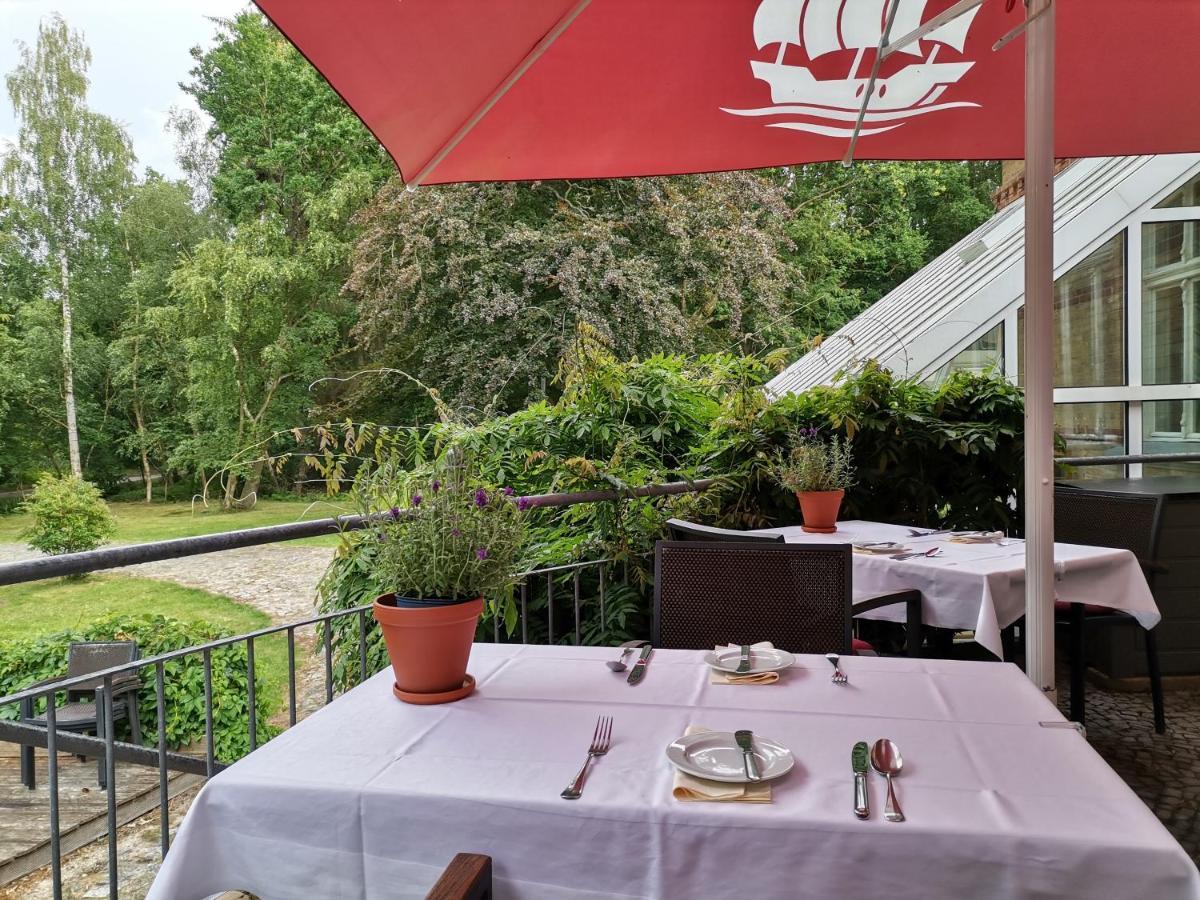 Hotel Schloesschen Sundische Wiese 青斯特 外观 照片