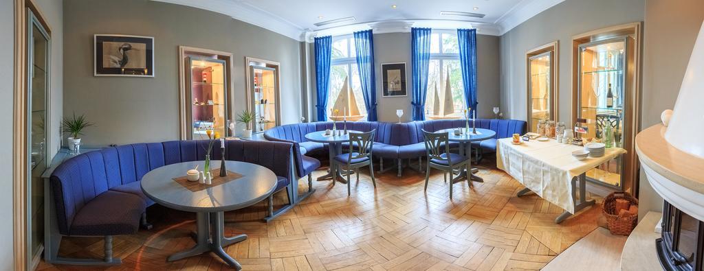 Hotel Schloesschen Sundische Wiese 青斯特 外观 照片